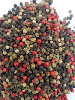 100 gr de 5 baies de Madagascar Qualité : grains  Fabricant : Malagasy-France-Vanille Marque : MFV Origine : Madagascar Prix : 9.90 euros