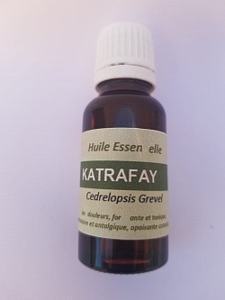 20 ml de huile essentielle de Katrafay Qualité : naturel Fabricant : Malagasy-France-Vanille Marque : MFV Origine : Madagascar Prix : 9.00 euros